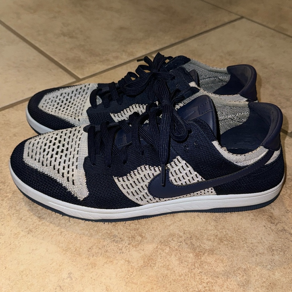 Nike Flyknit Dunk Low Pro